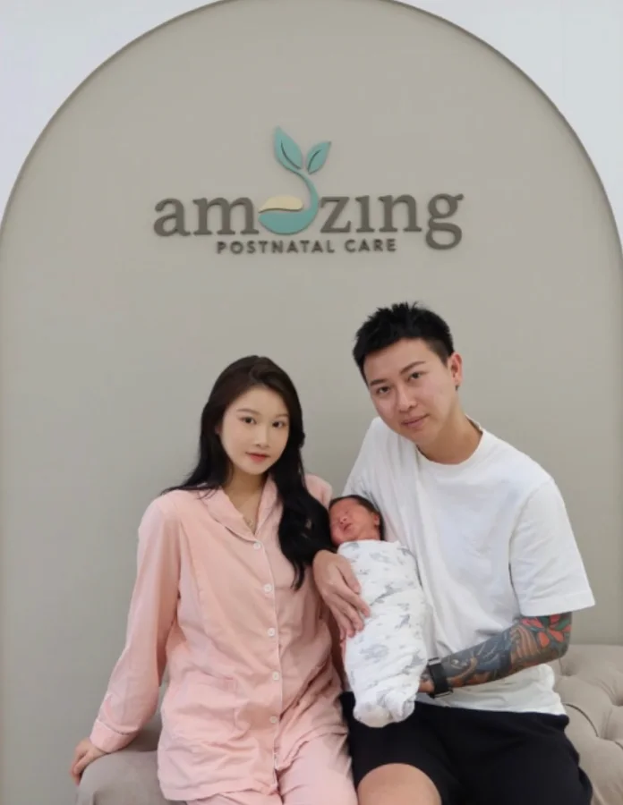 MONA 与家人在 Amazing 月子中心